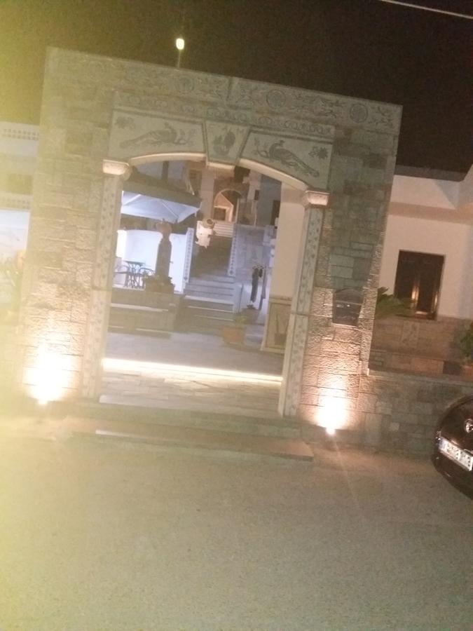 Manos Apartments อายิโอสนิโกลาโอส ภายนอก รูปภาพ